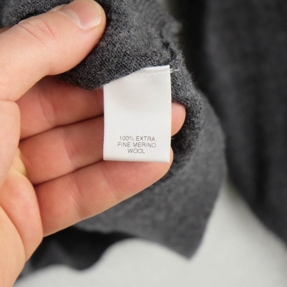 Turnbury Sweater Womens Large Gray Merino Wool Lightweight V Neck Preppy - Picture 8 of 8